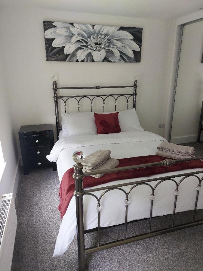 Superb 1 Bedroom Stylish App 1St Fl Sleeps 2 + 2 Bournemouth Buitenkant foto