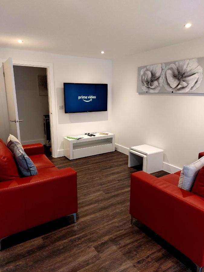 Superb 1 Bedroom Stylish App 1St Fl Sleeps 2 + 2 Bournemouth Buitenkant foto